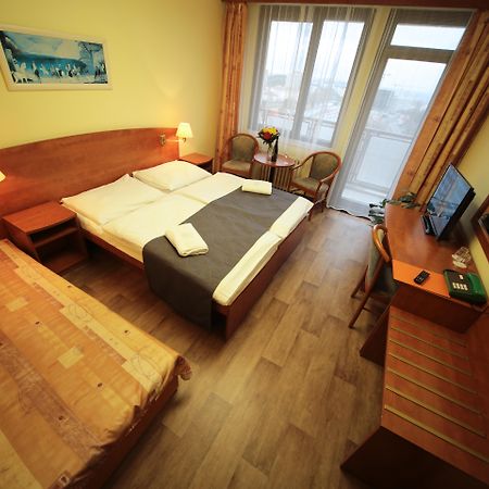 Hotel Krystal Prague Ngoại thất bức ảnh