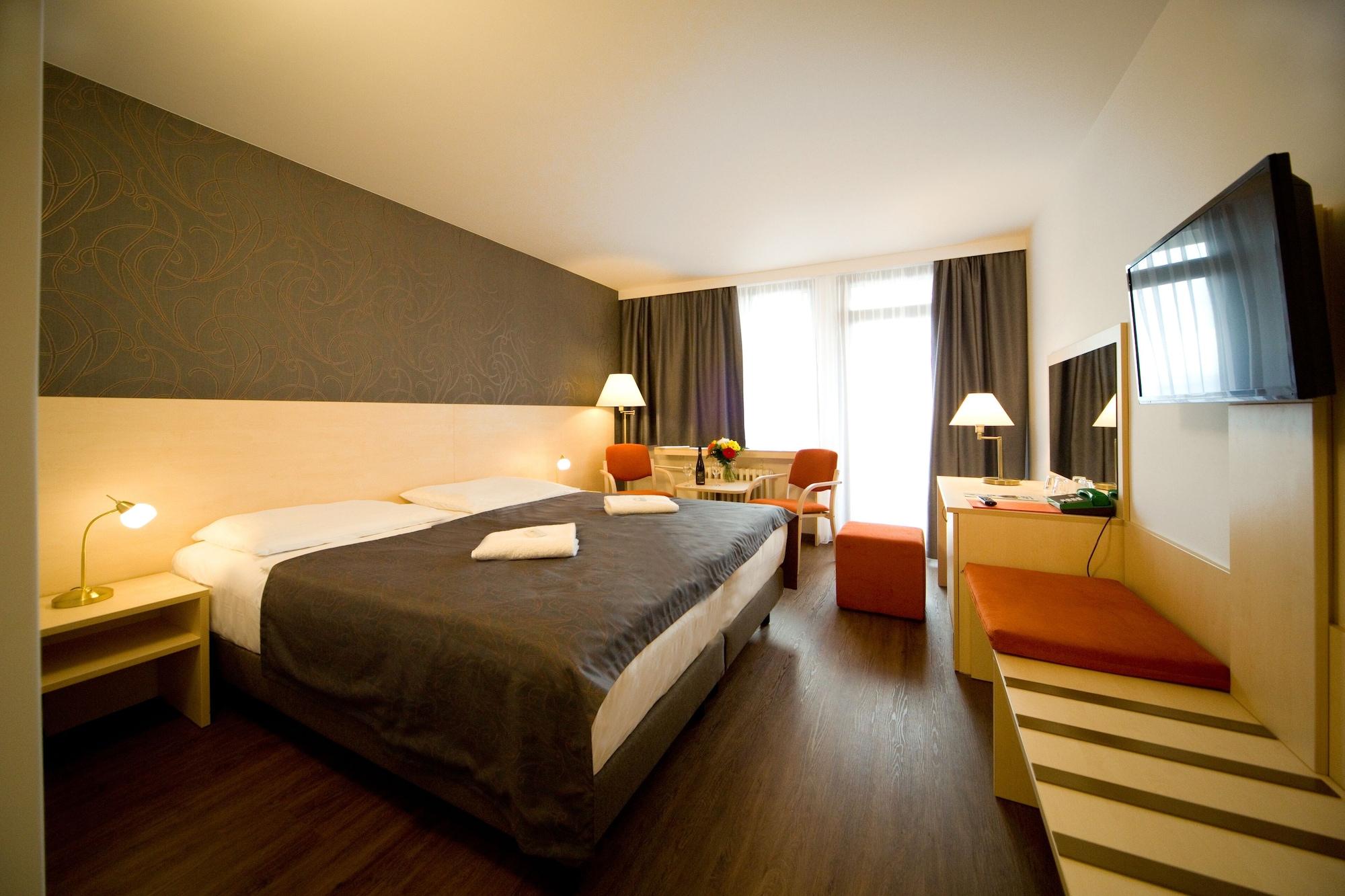 Hotel Krystal Prague Ngoại thất bức ảnh